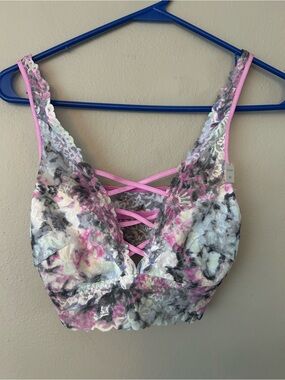 🌸 Victoria’s Secret PINK Floral Lace Bralette